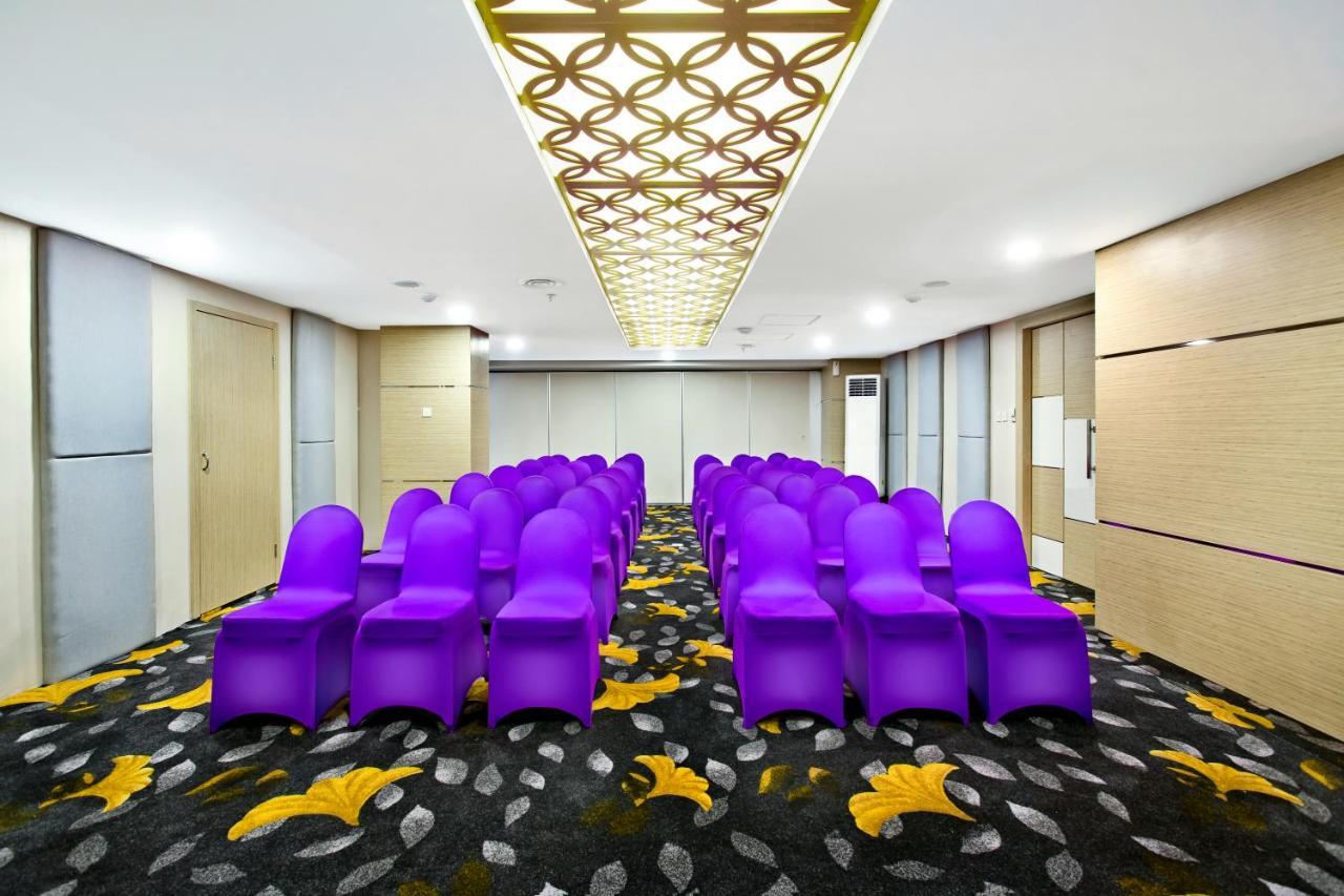 Quest Hotel Darmo - Surabaya By Aston Экстерьер фото