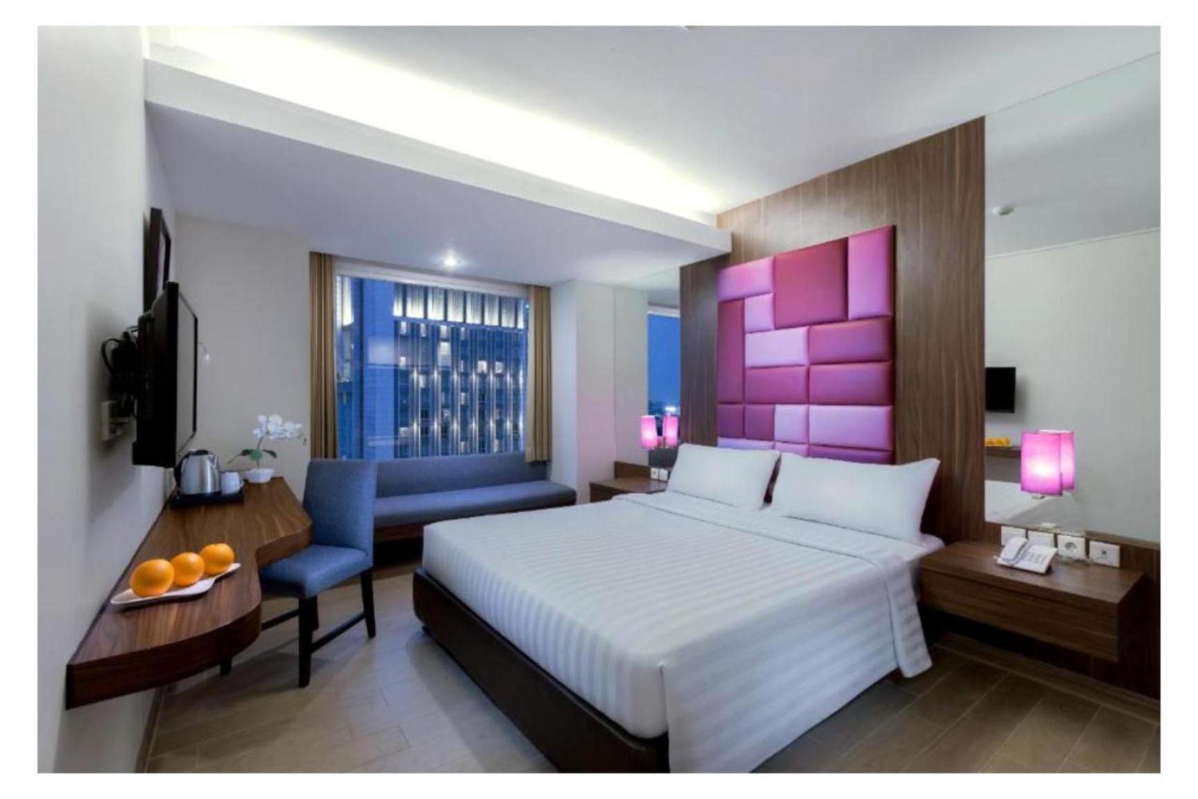 Quest Hotel Darmo - Surabaya By Aston Экстерьер фото