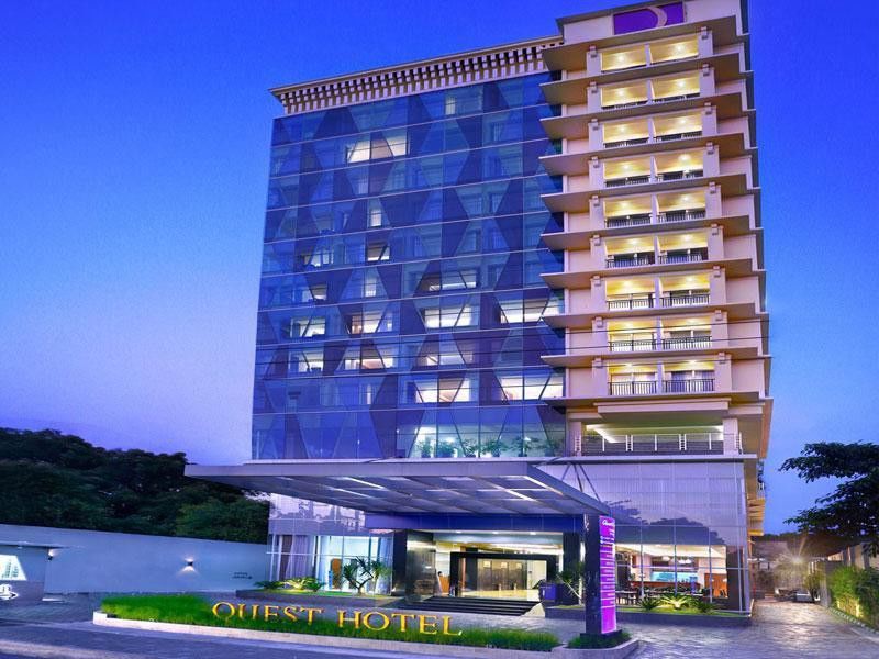 Quest Hotel Darmo - Surabaya By Aston Экстерьер фото